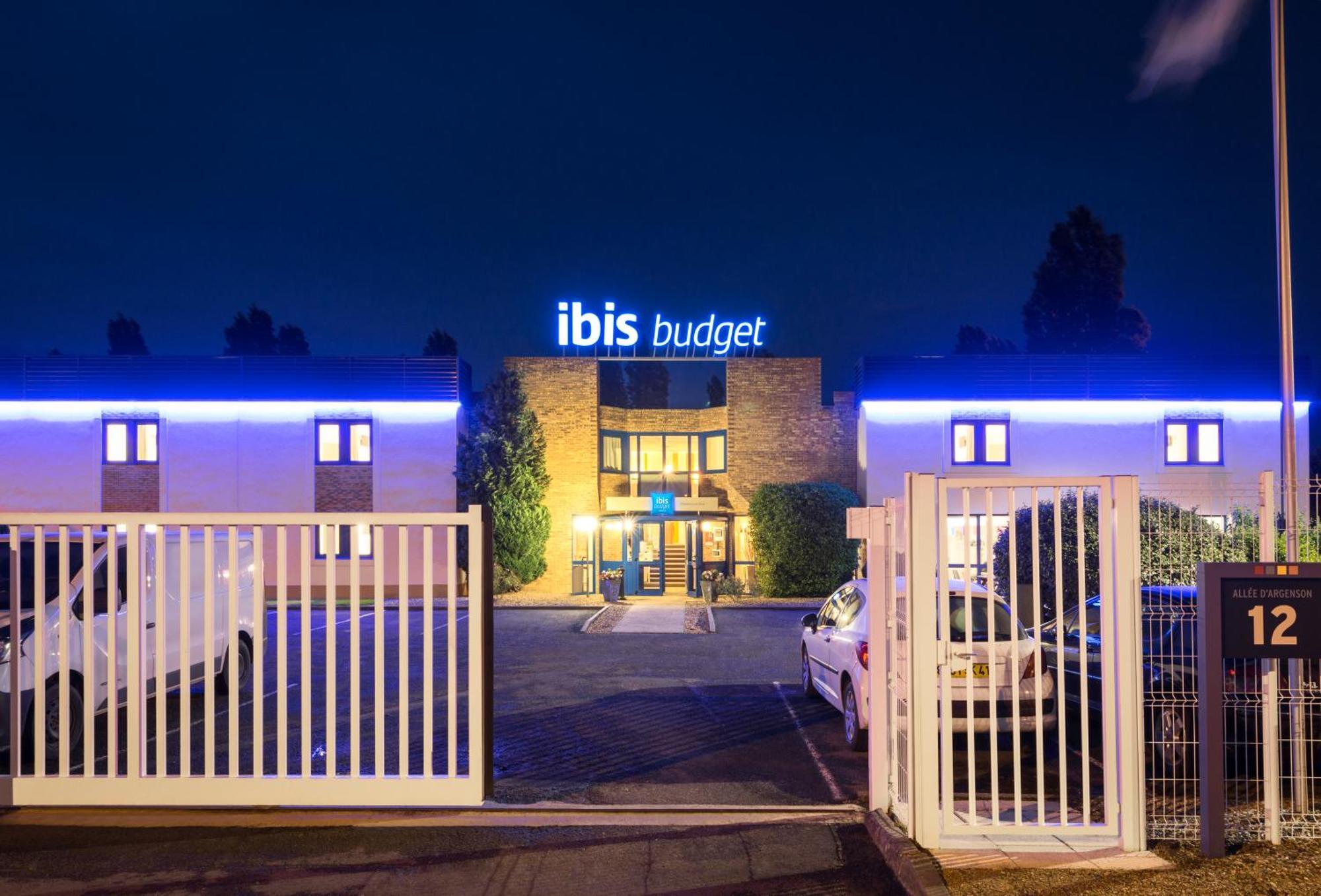 Ibis Budget Chatellerault Nord Esterno foto