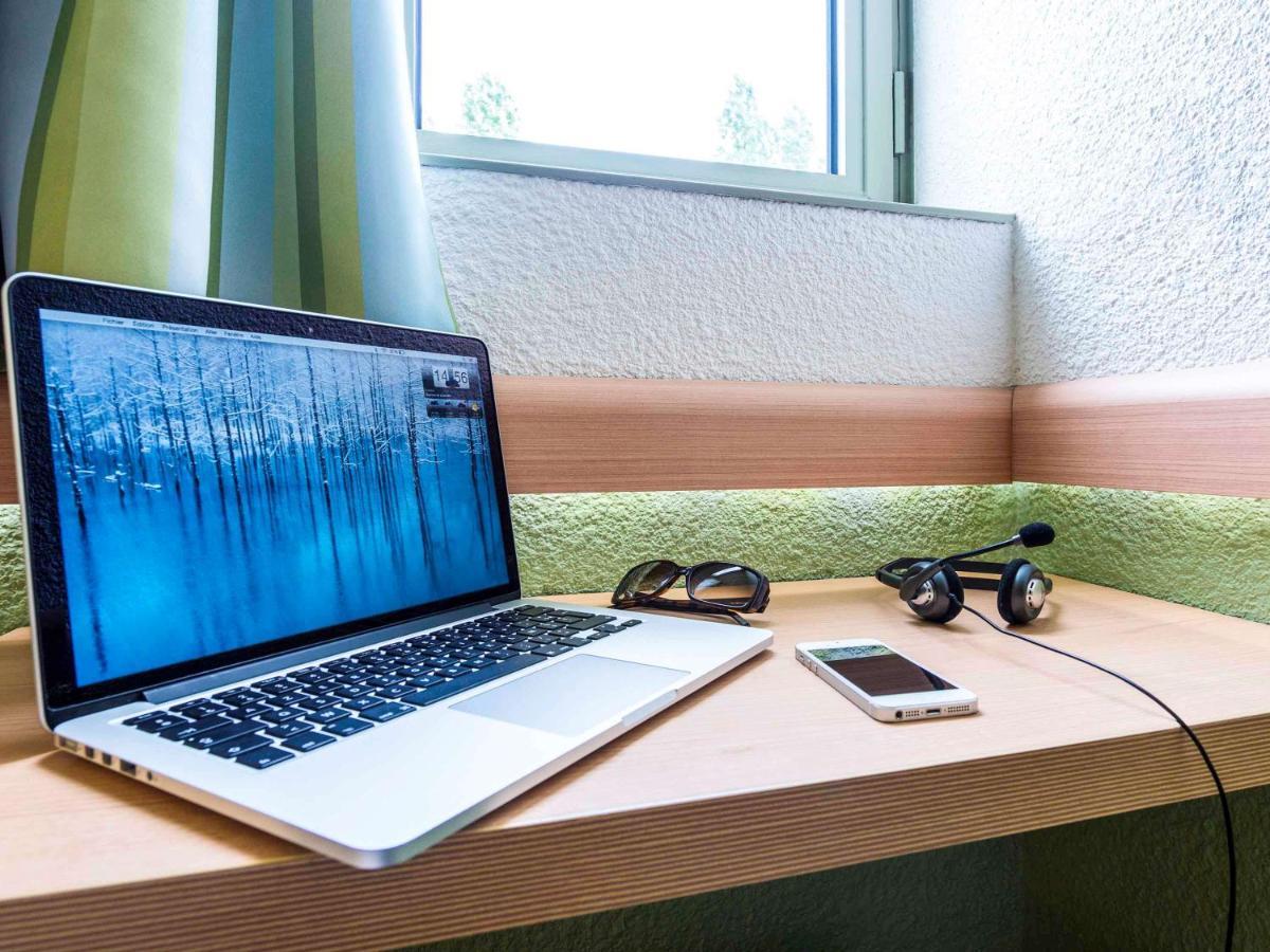 Ibis Budget Chatellerault Nord Esterno foto